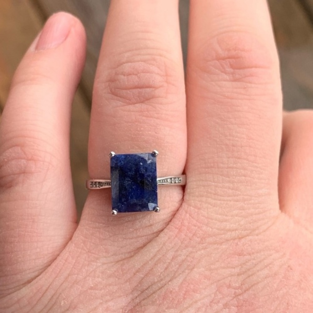 STERLING SILVER BLUE JADEITE